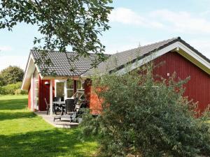 Three-Bedroom Holiday home in Großenbrode 1