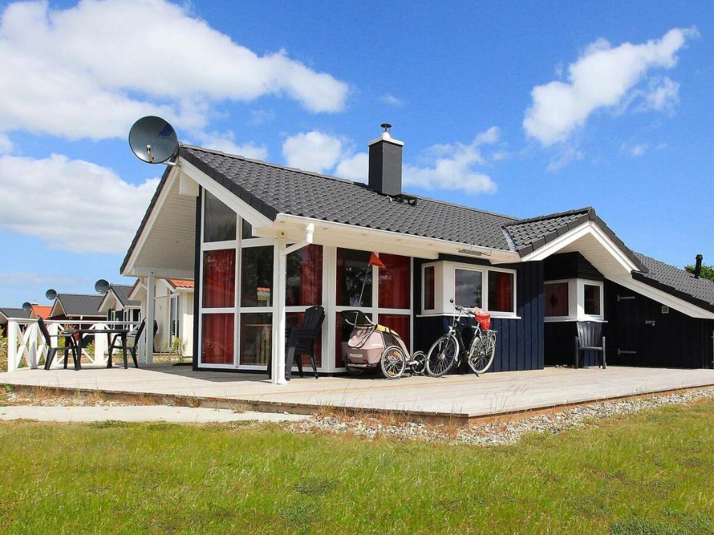 Three-Bedroom Holiday home in Grömitz 13 , 23743 Grömitz