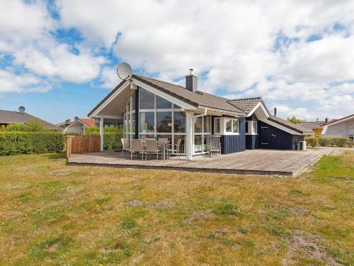 Three-Bedroom Holiday home in Grömitz 2