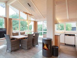 Three-Bedroom Holiday home in Grömitz 5