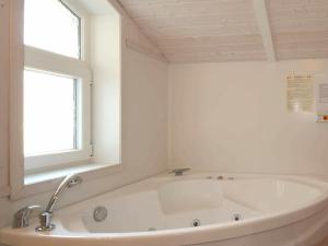 Three-Bedroom Holiday home in Grömitz 6