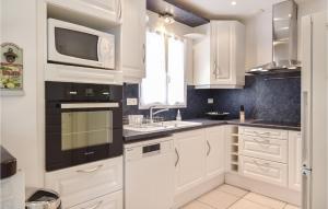 Three-Bedroom Holiday Home in La Tranche/Mer