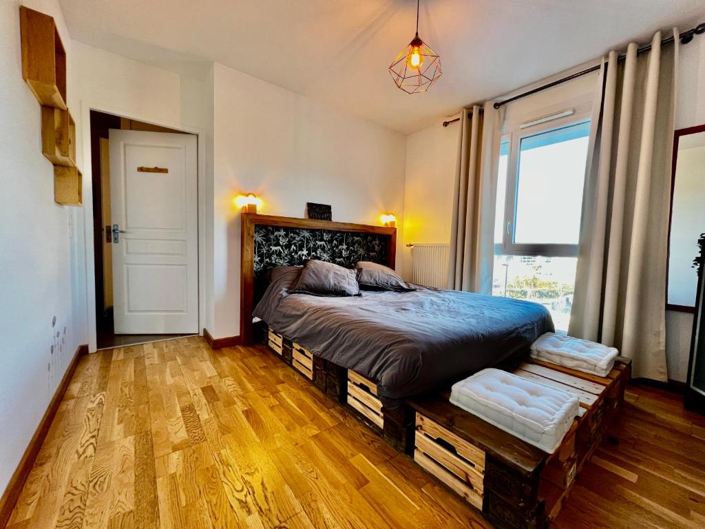 Three-Bedroom Holiday Home in La Tranche sur Mer 85360 La Tranche-sur-Mer