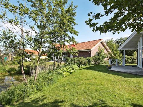Three-Bedroom Holiday home in Otterndorf 13