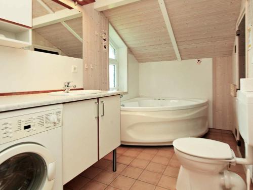 Three-Bedroom Holiday home in Otterndorf 6