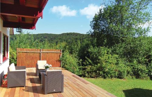 Three-Bedroom Holiday home with Lake View in Kirchheim