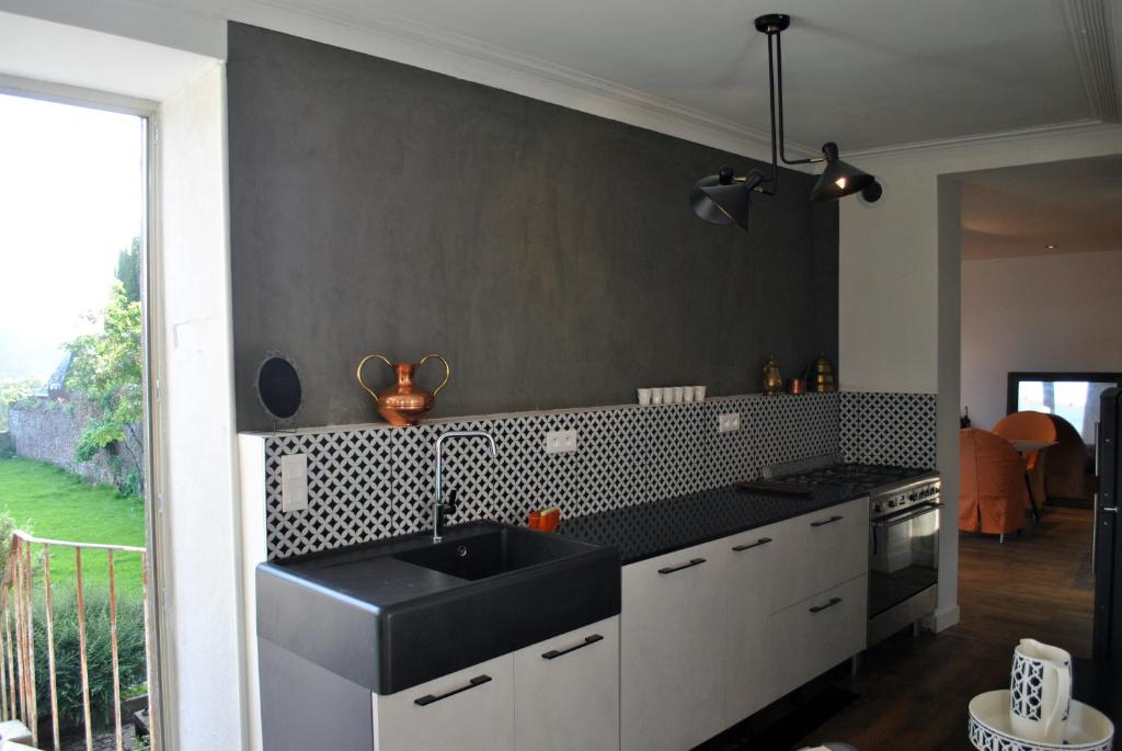 Ti Hazhou 28 Rue Jean Boucher, 35630 Hédé