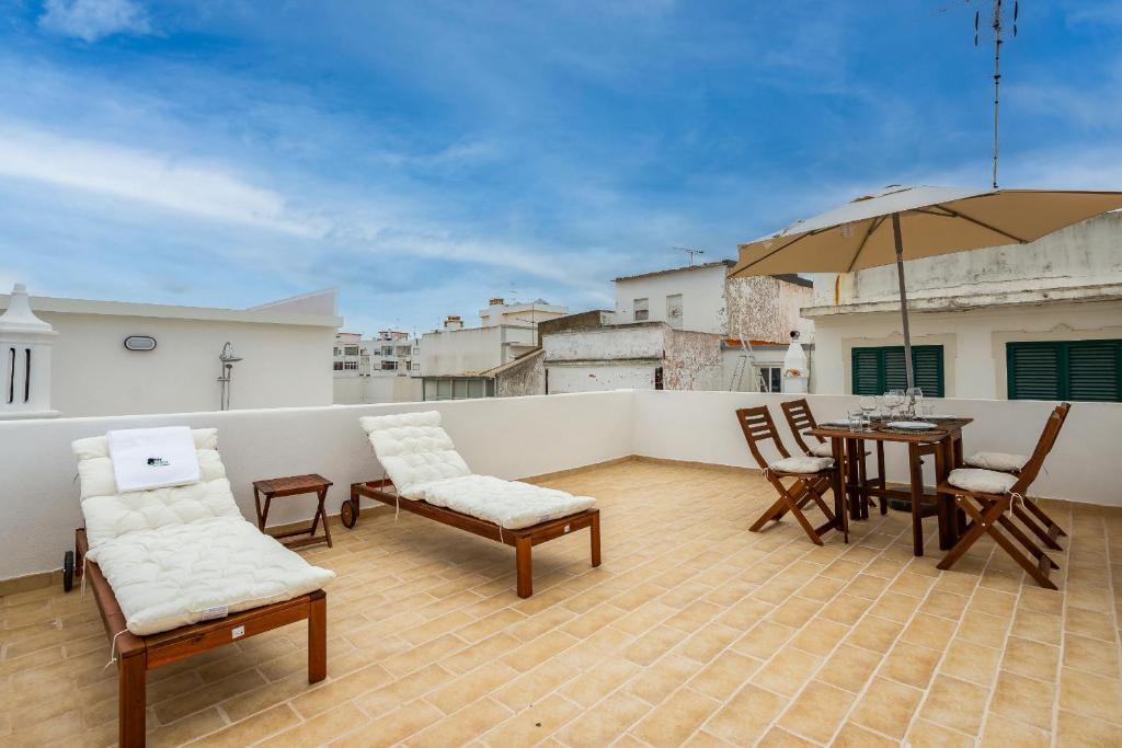 Maison de vacances Tia Anica House II - apartment with terrace in central Fuseta beach village 3 Rua da Liberdade 8700-019 Fuzeta