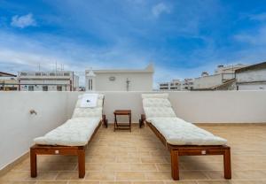 Maison de vacances Tia Anica House II - apartment with terrace in central Fuseta beach village 3 Rua da Liberdade 8700-019 Fuzeta Algarve