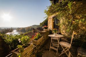 Tibalou in Beynac, offers a breathtaking view over river Dordogne