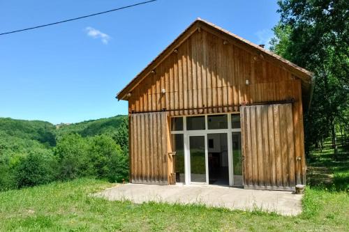 Tobacco barn house in an exceptional environment in Limeuil for 4 people