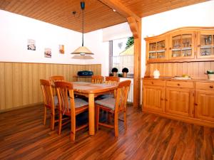 Townhouse, Berumbur