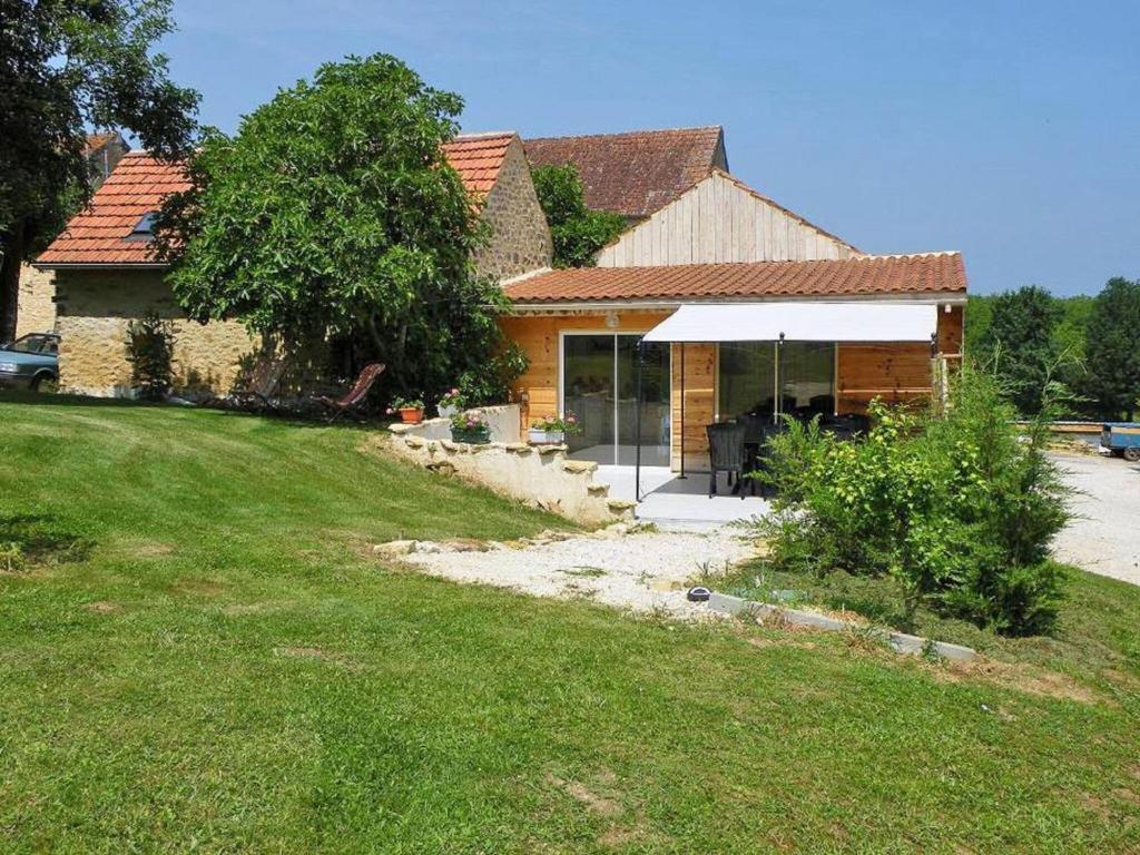 Traditional holiday home in Paleyrac with shared pool , 24480 Paleyrac