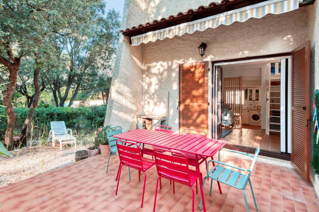 Traditional house in a calm residence in Sanary-sur-Mer - Welkeys 865 chemin de la Grande Bastide, 83110 Sanary-sur-Mer