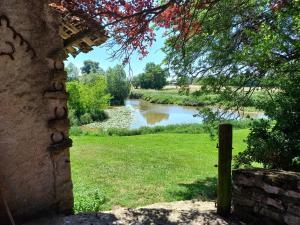 Maison de vacances Tranquil cottage, one bedroom house 200 Route de Jouvencon 71290 La Genête Bourgogne