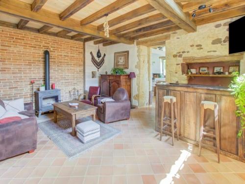Tranquil Holiday Home in Mazeyrolles with Garden