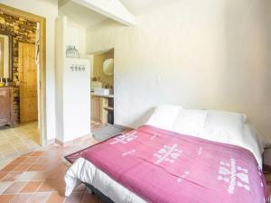 Tranquil Holiday Home in Mazeyrolles with Garden