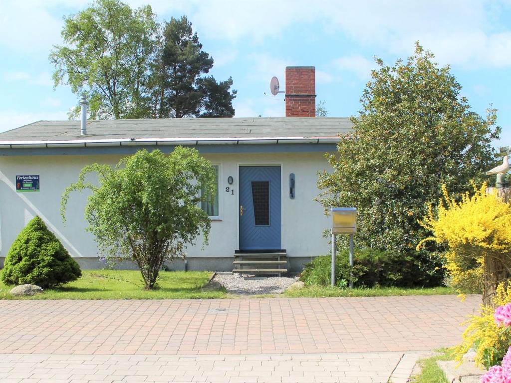 Tranquil Holiday Home in Zingst Germany with Terrace , 18374 Zingst