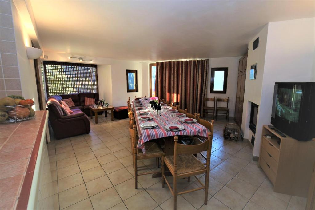 Tranquil Home in Saint Martin de Gurson 15min from Saint Emilion s vineyard