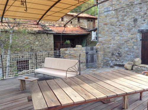 Très belle maison de campagne en pierre de grès