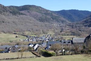 Très belle maison typique proche de Saint-Lary