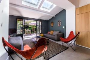 TRIBE KEYWEEK Renovated Townhouse with terrace in Biarritz Beaurivage