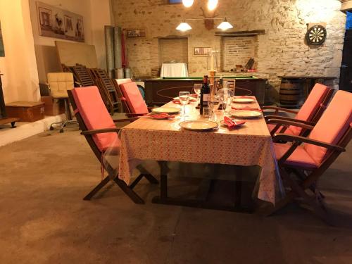 Twin Emperor Tent in Le Vieux Cerier Charente