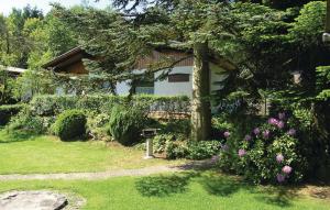 Two-Bedroom Holiday home Dautphetal with a Fireplace 08