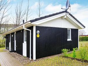 Two-Bedroom Holiday home in Grömitz 20
