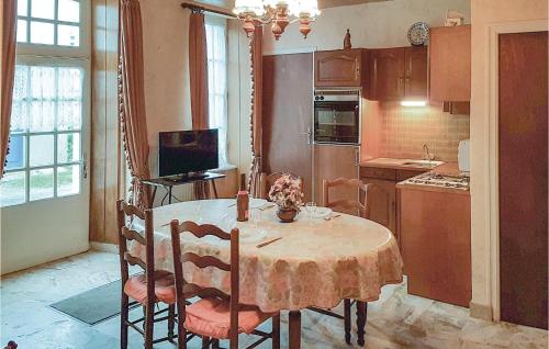 Two-Bedroom Holiday Home in Treffiagat