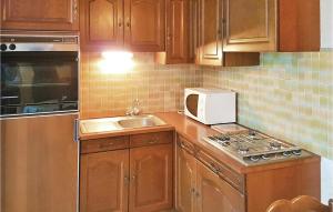 Two-Bedroom Holiday Home in Treffiagat
