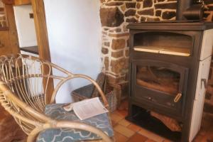 Maison de vacances Typical breton house in a green environment for 5 people Kergueff 29630 Plougasnou Bretagne