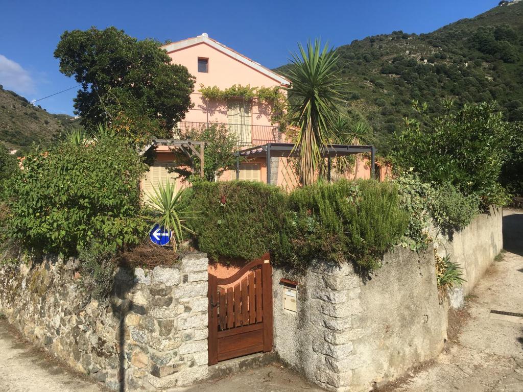 Maison de vacances U Parasu Rue principale 20143 Santa-Maria-Figaniella