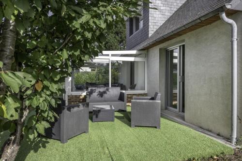 Un écrin de verdure dans le Golfe du Morbihan à 200m de la plage