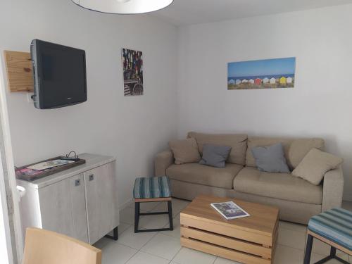 Une maisonnette vendeenne avec acces piscine