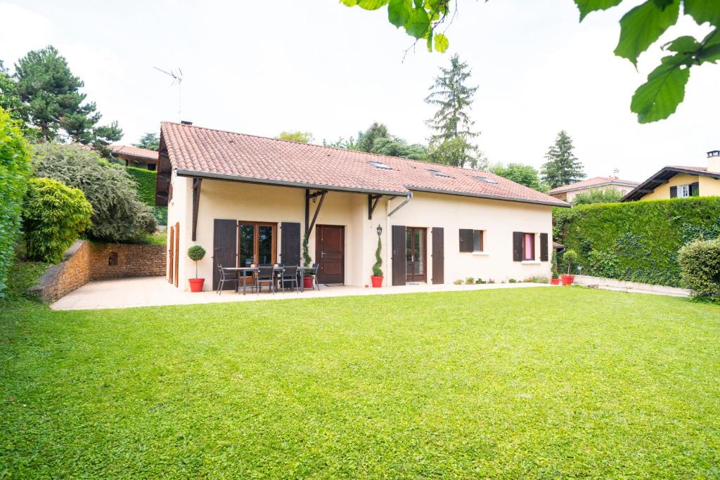 Urlaub an der Nordsee im luxuriösen Ferienhaus MALIA 26969 Fedderwardersiel