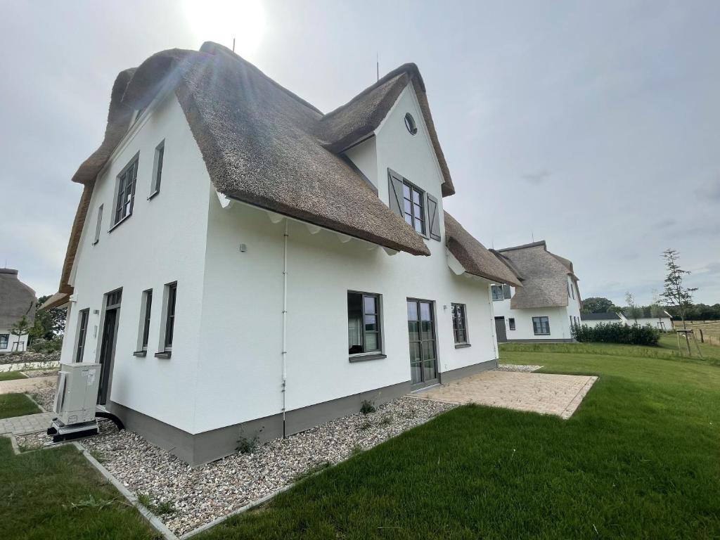 Maison de vacances Urlaub de luxe unter Reet- Inseldomizil Stolpe-R Schumann Zur Trift 27 17406 Stolpe auf Usedom