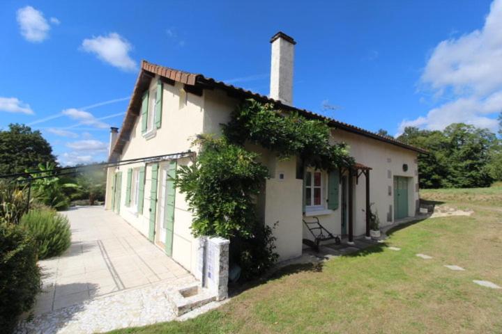 Vakantiehuis Kyra 4 4 Concourre, 87440 Saint-Mathieu