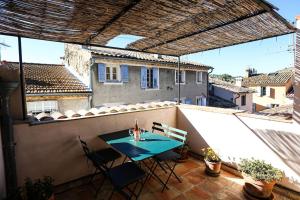 Valbonne Village House With AC & Sunny Roof Terrace
