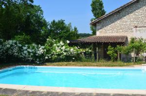 Maison de vacances Vaste Gite Rural 3 Etoiles Piscine 420 Lejardinet 46170 Flaugnac Midi-Pyrénées