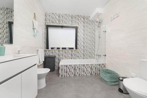 Venda Nova - Holiday Villa with private pool by SCH