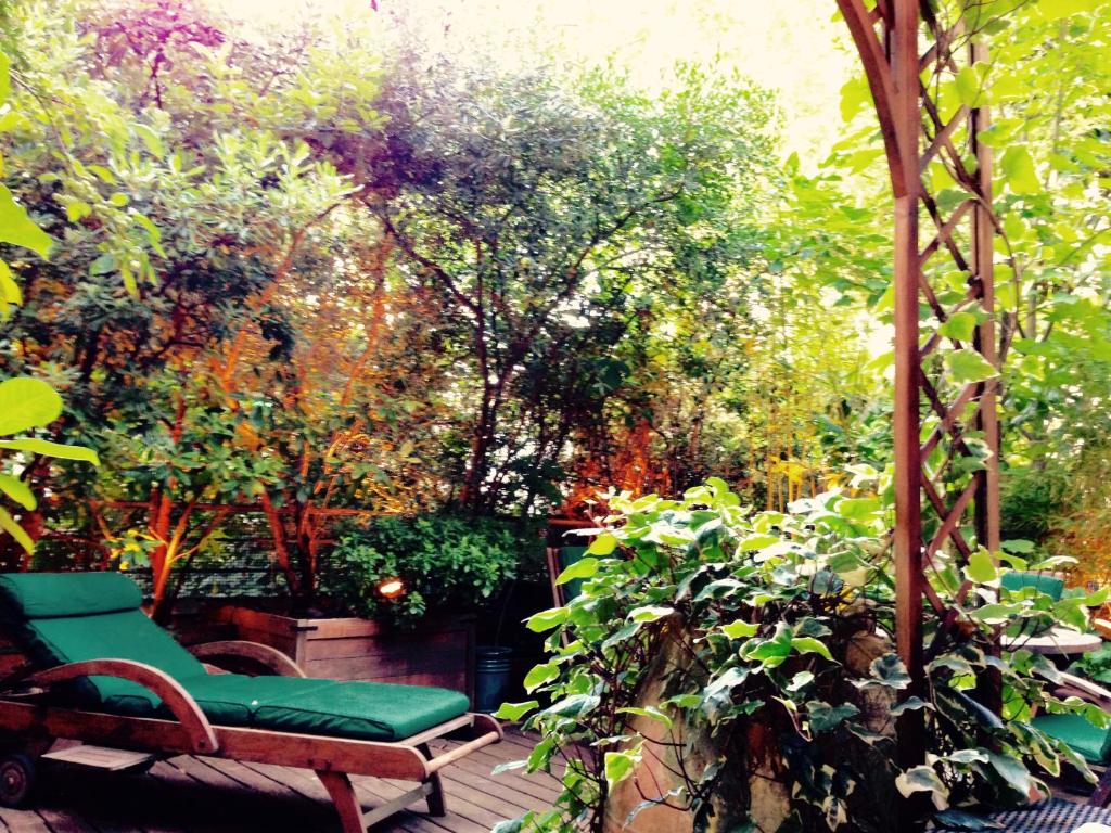 Very bright villa with garden and terrace 83120 Sainte-Maxime