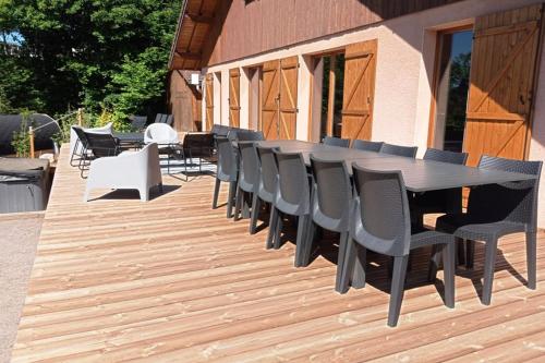 Very nice and bright 210 m with sauna and spa