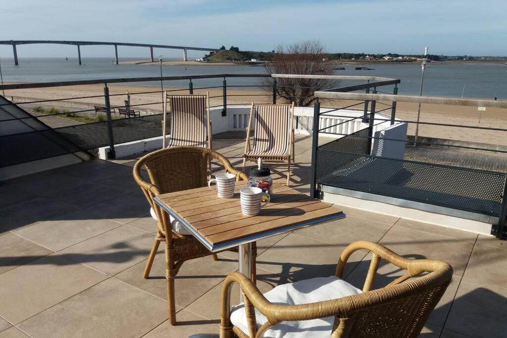 VIEUX PASSAGE, Maison avec cour privée à 150 m du PORT et de la PLAGE 56680 Plouhinec