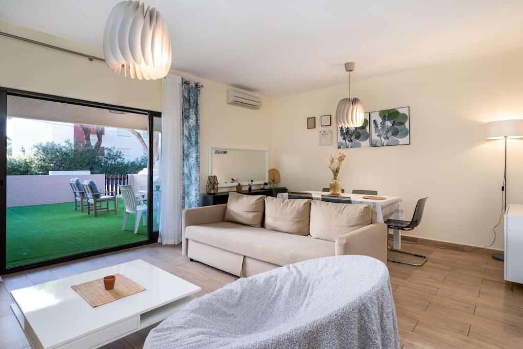 Vilamoura - townhouse para 6 perto do golf e da marina Caminho da Lebre, 8125-406 Quarteira