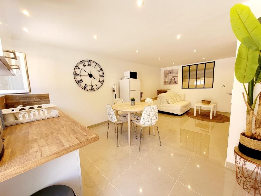 Villa 10 personnes avec piscine à Gruissan 11430 Gruissan