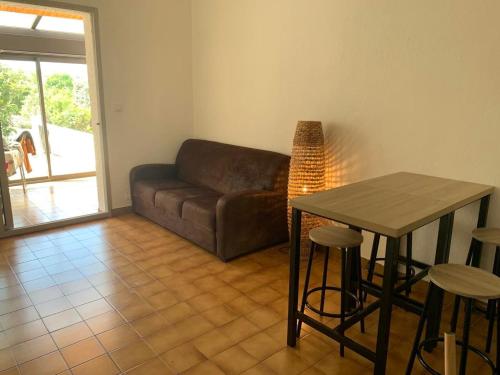 Villa 2 chambres 47m2 dans héliovillage quartier naturiste