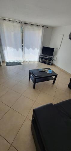 Villa 2km de la mer, proche monaco, au calme