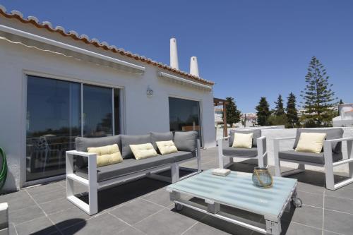 VILLA 44