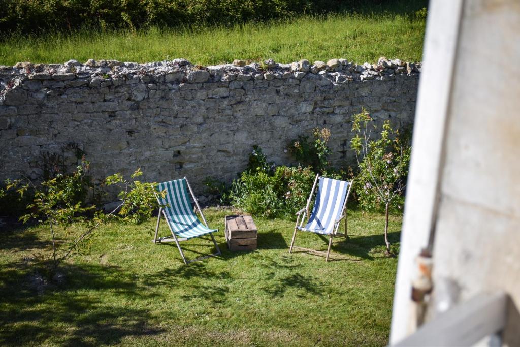 Villa 6 personnes piscine centre village Lussan Gard 30580 Lussan
